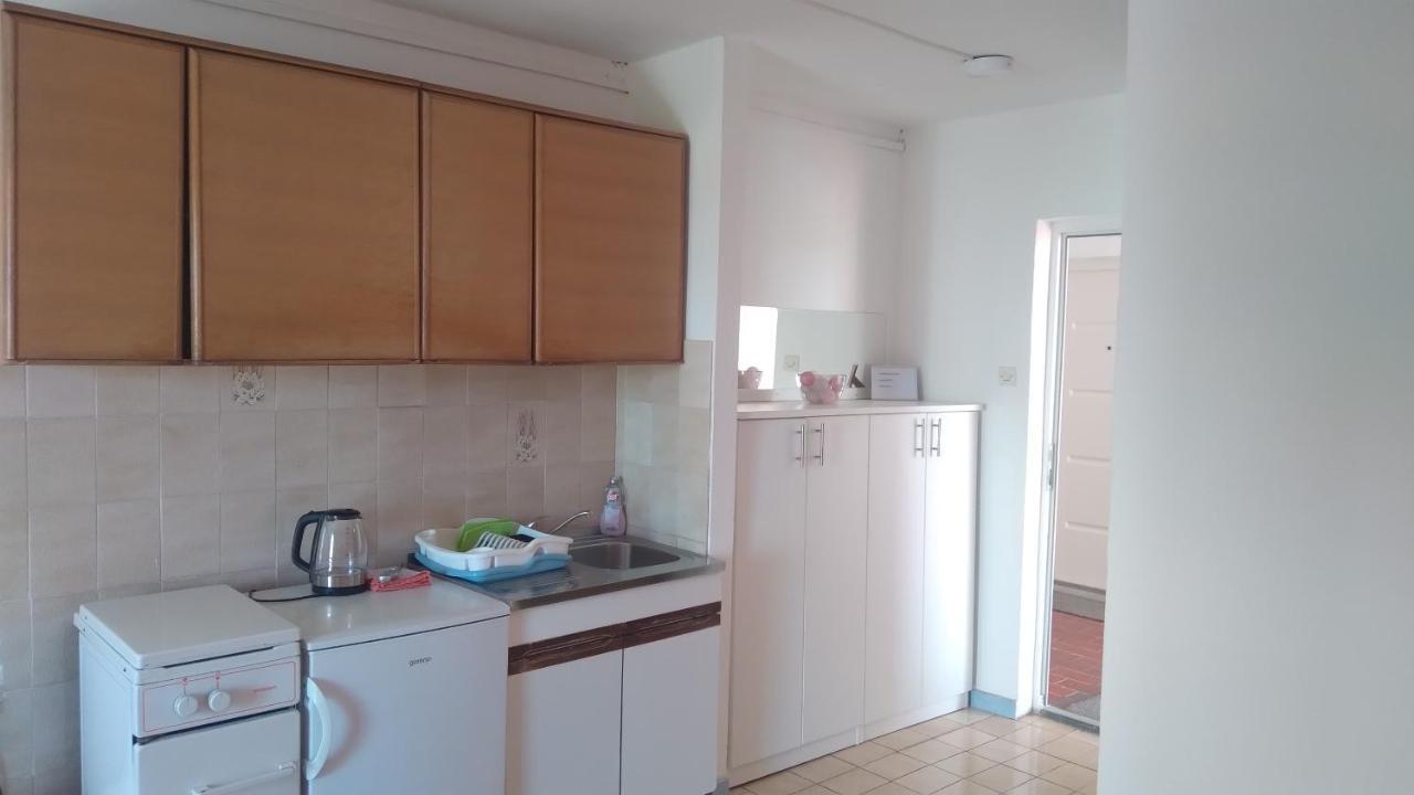 Apartmani "Lorenzo" Novalja Dış mekan fotoğraf