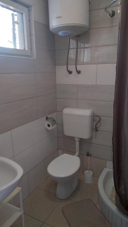 Apartmani "Lorenzo" Novalja Dış mekan fotoğraf