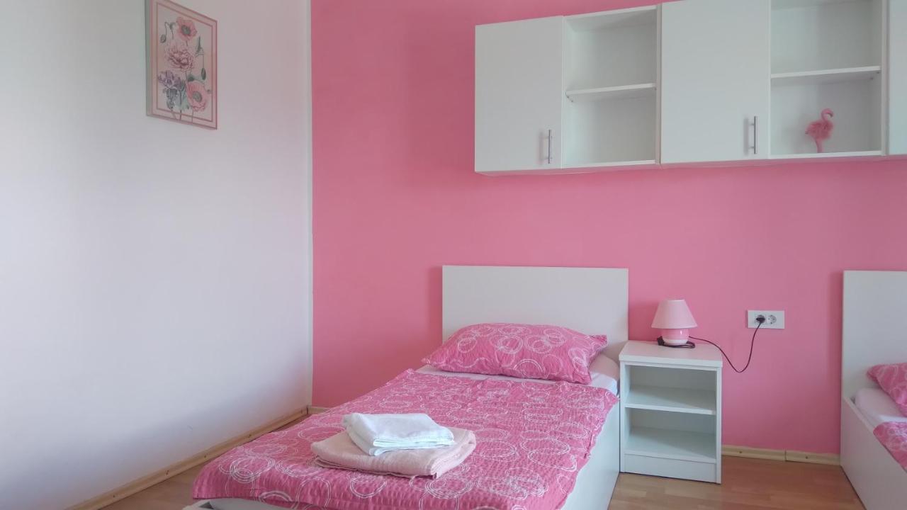 Apartmani "Lorenzo" Novalja Dış mekan fotoğraf