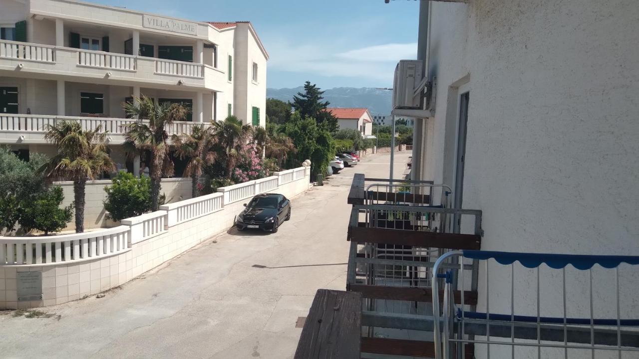 Apartmani "Lorenzo" Novalja Dış mekan fotoğraf