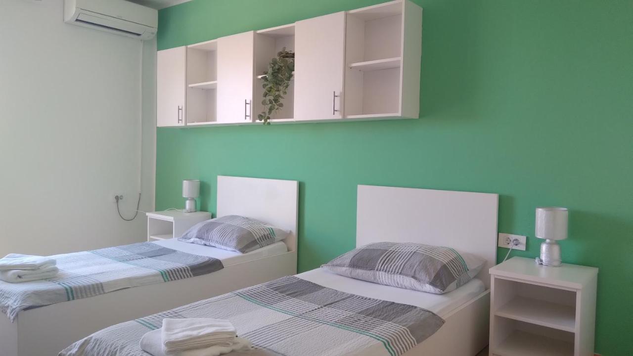 Apartmani "Lorenzo" Novalja Dış mekan fotoğraf