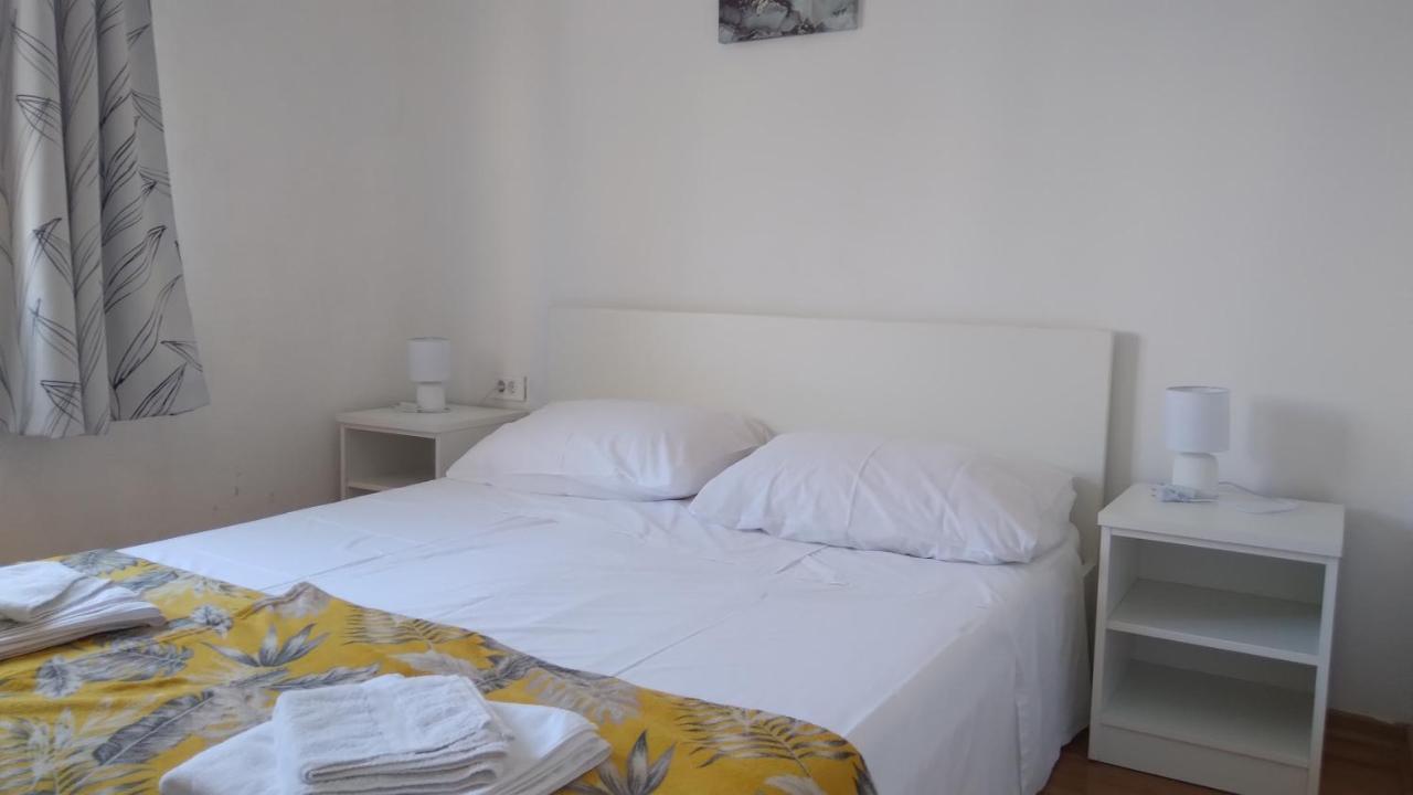 Apartmani "Lorenzo" Novalja Dış mekan fotoğraf