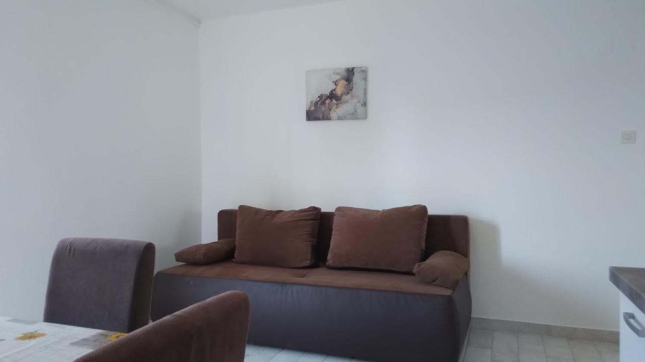 Apartmani "Lorenzo" Novalja Dış mekan fotoğraf